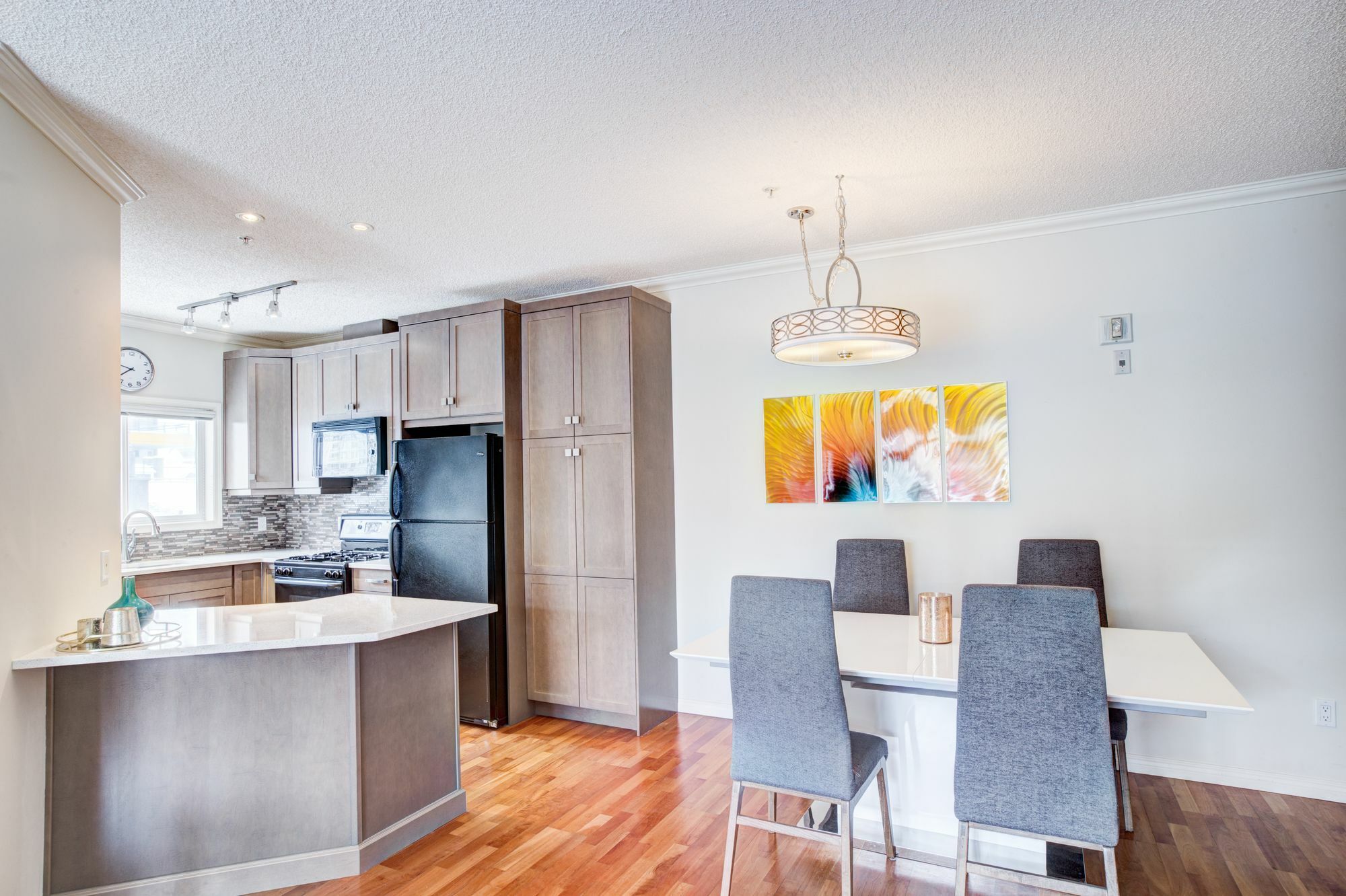 Suite Digs - Genesis YYC Kültér fotó