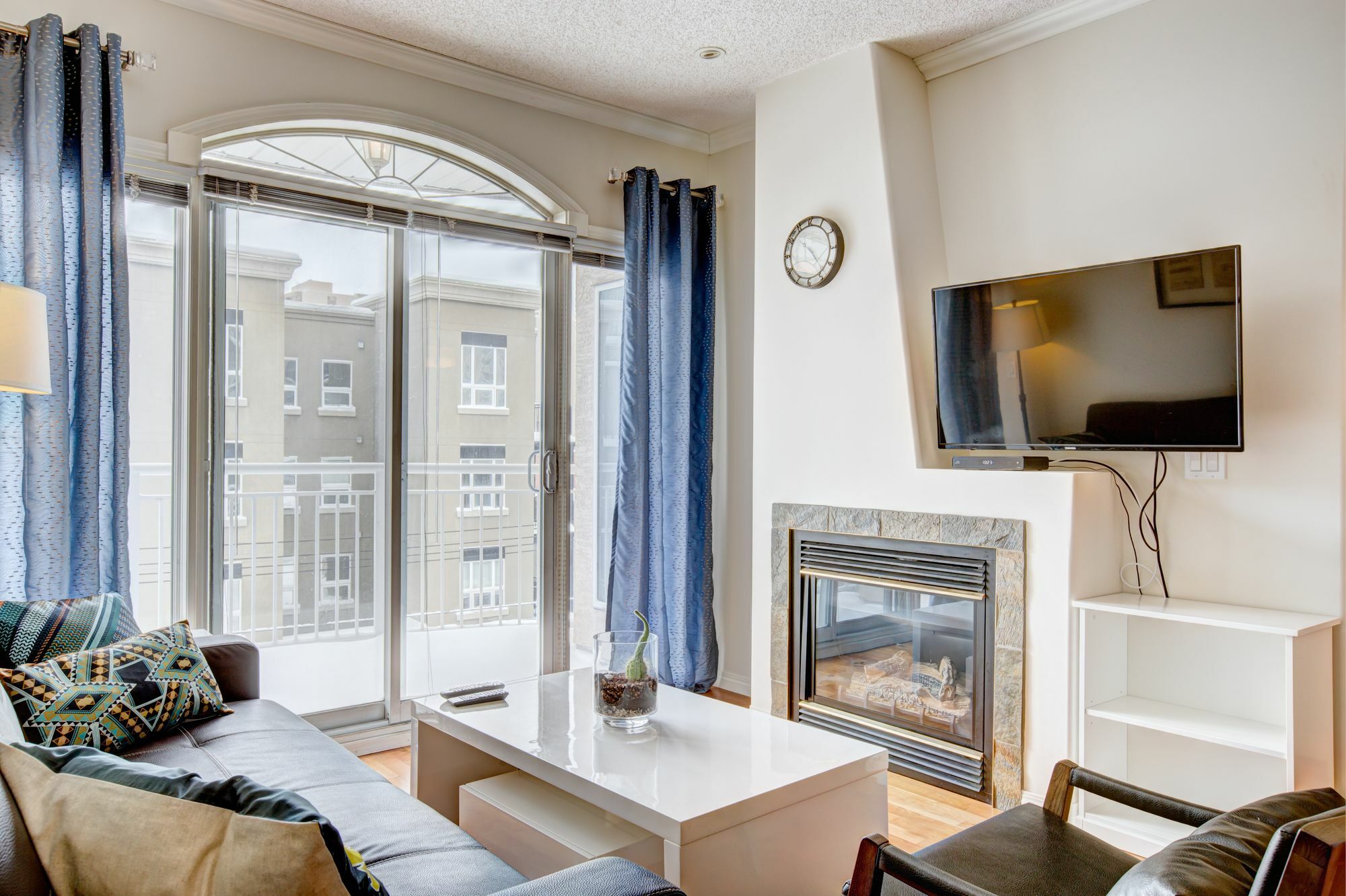 Suite Digs - Genesis YYC Kültér fotó
