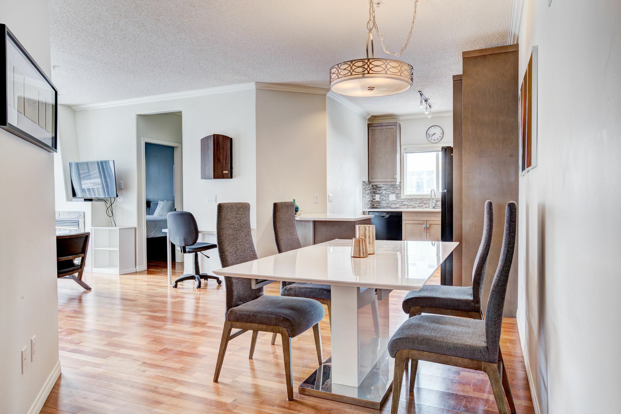 Suite Digs - Genesis YYC Kültér fotó